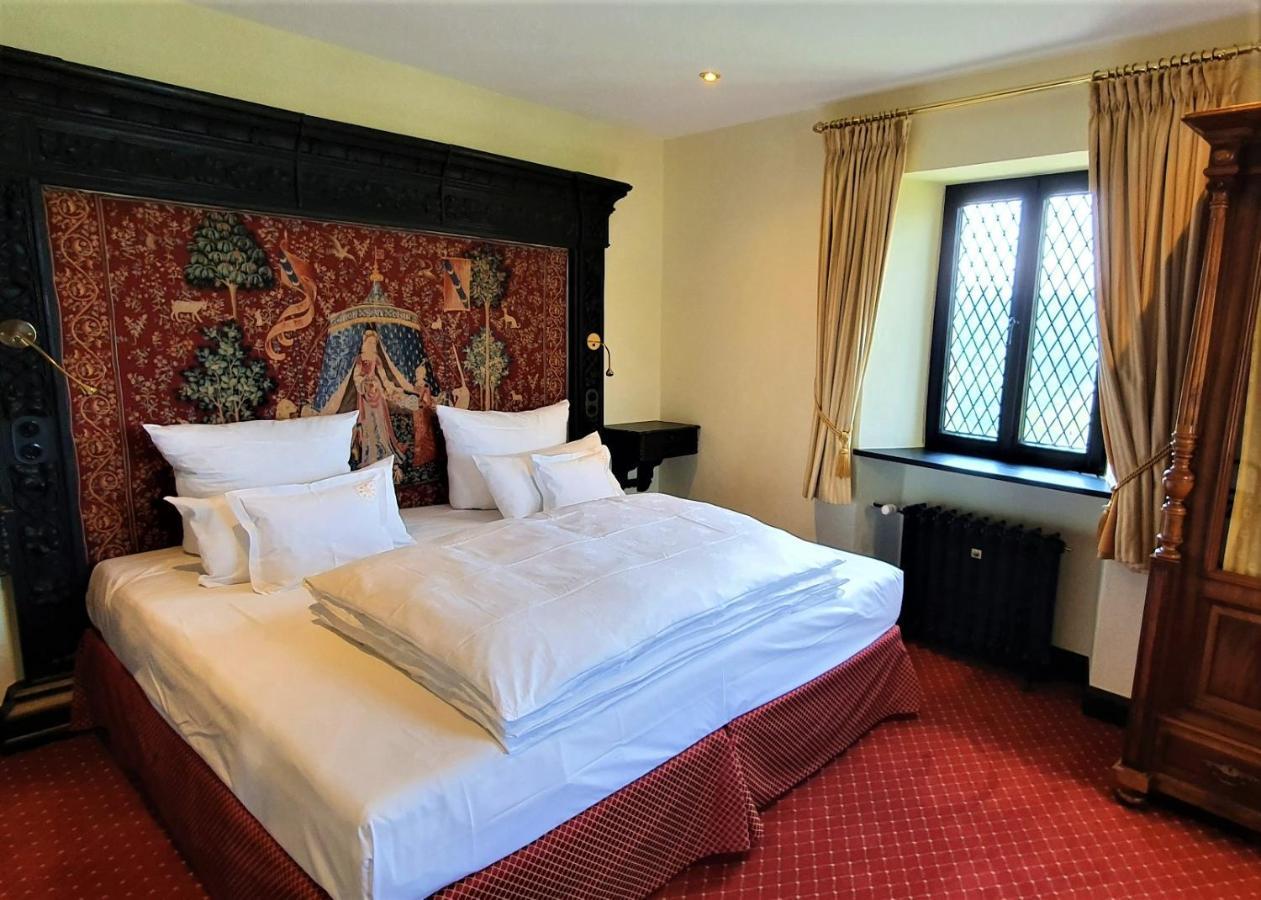 Burghotel Auf Schoenburg Обервезель Экстерьер фото