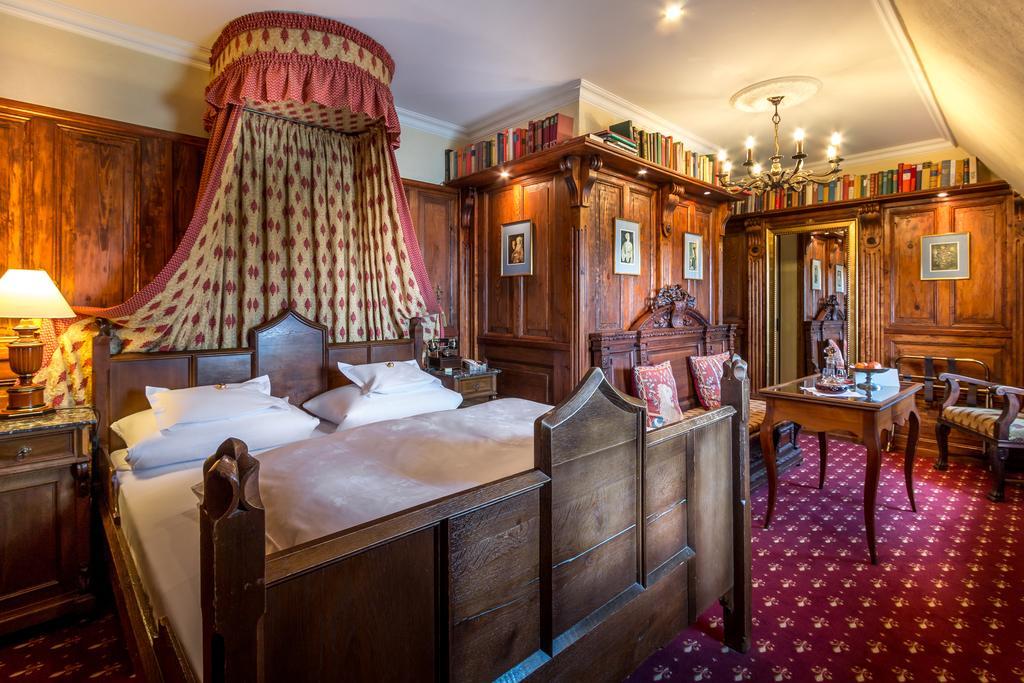Burghotel Auf Schoenburg Обервезель Экстерьер фото