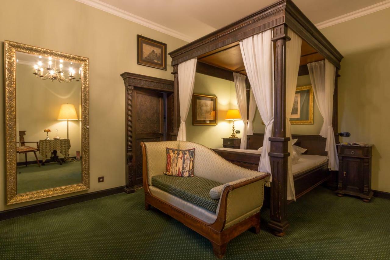 Burghotel Auf Schoenburg Обервезель Экстерьер фото