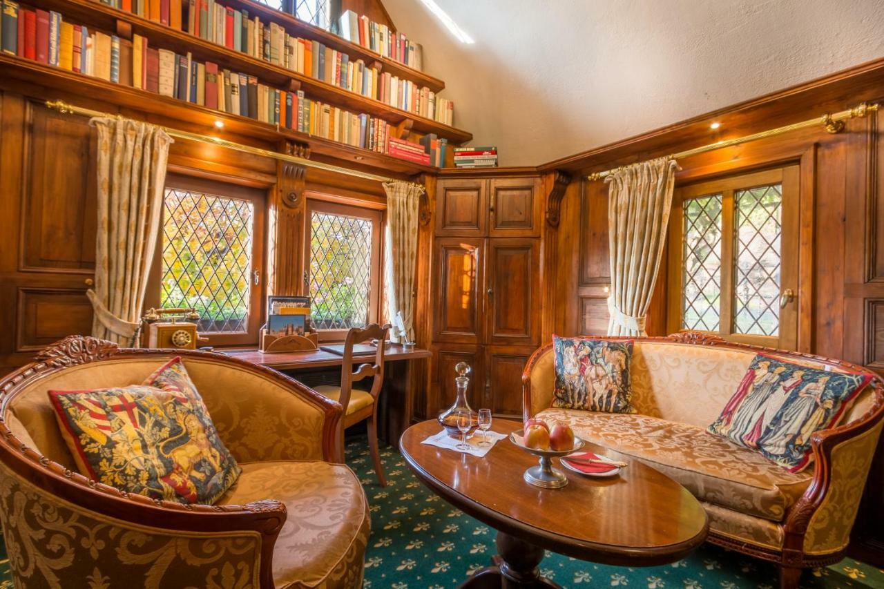 Burghotel Auf Schoenburg Обервезель Экстерьер фото
