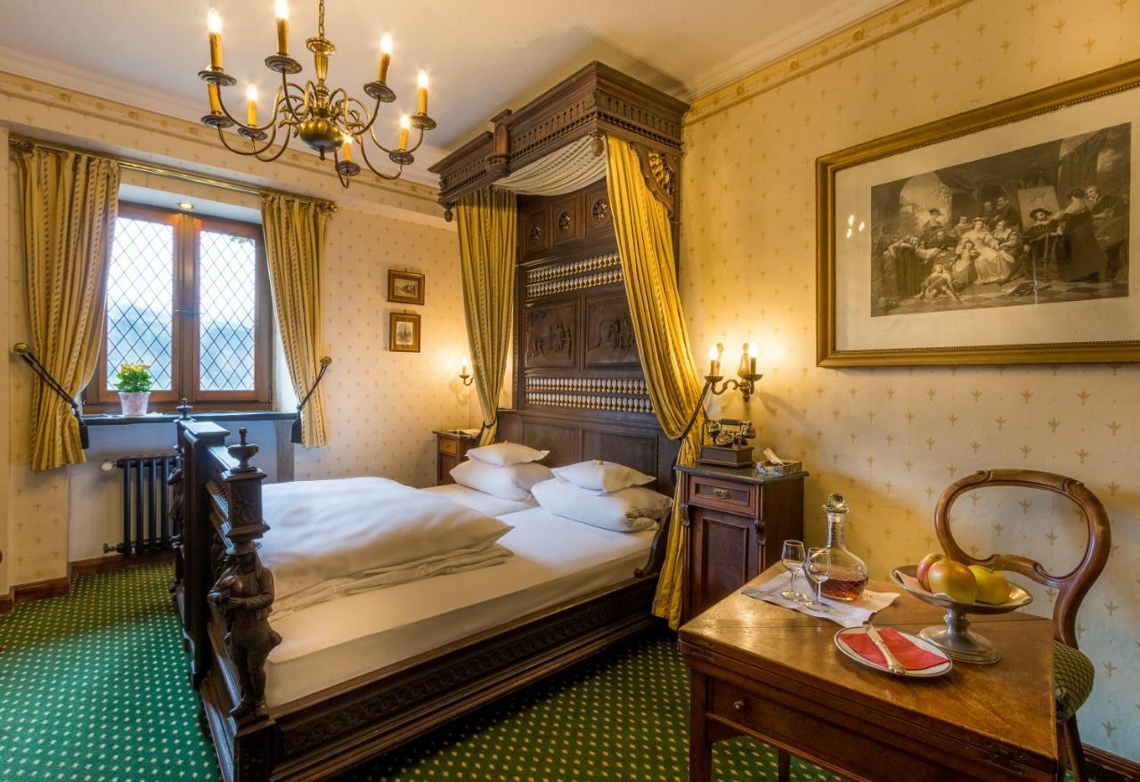Burghotel Auf Schoenburg Обервезель Экстерьер фото