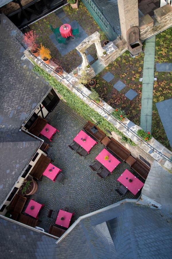 Burghotel Auf Schoenburg Обервезель Экстерьер фото